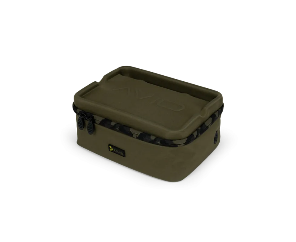 Dernier Modèle Avid Carp RVS Tech Pack – Standard