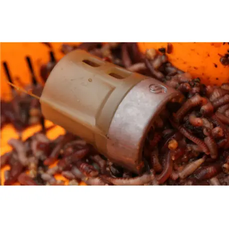 X-change GURU Solid Feeder distance – Small en 40 & 50 Gr Bon Plan